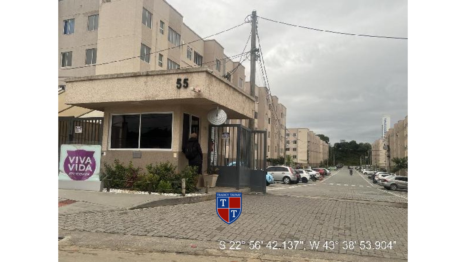 APARTAMENTO em SANTA CRUZ