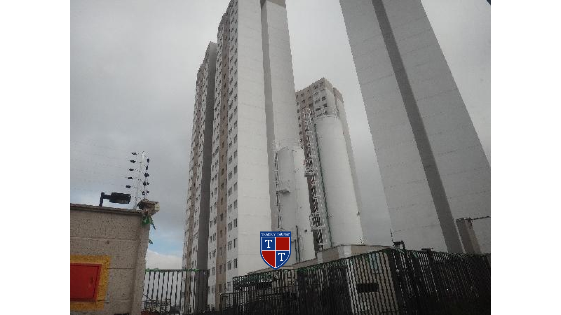 APARTAMENTO em ITAQUERA
