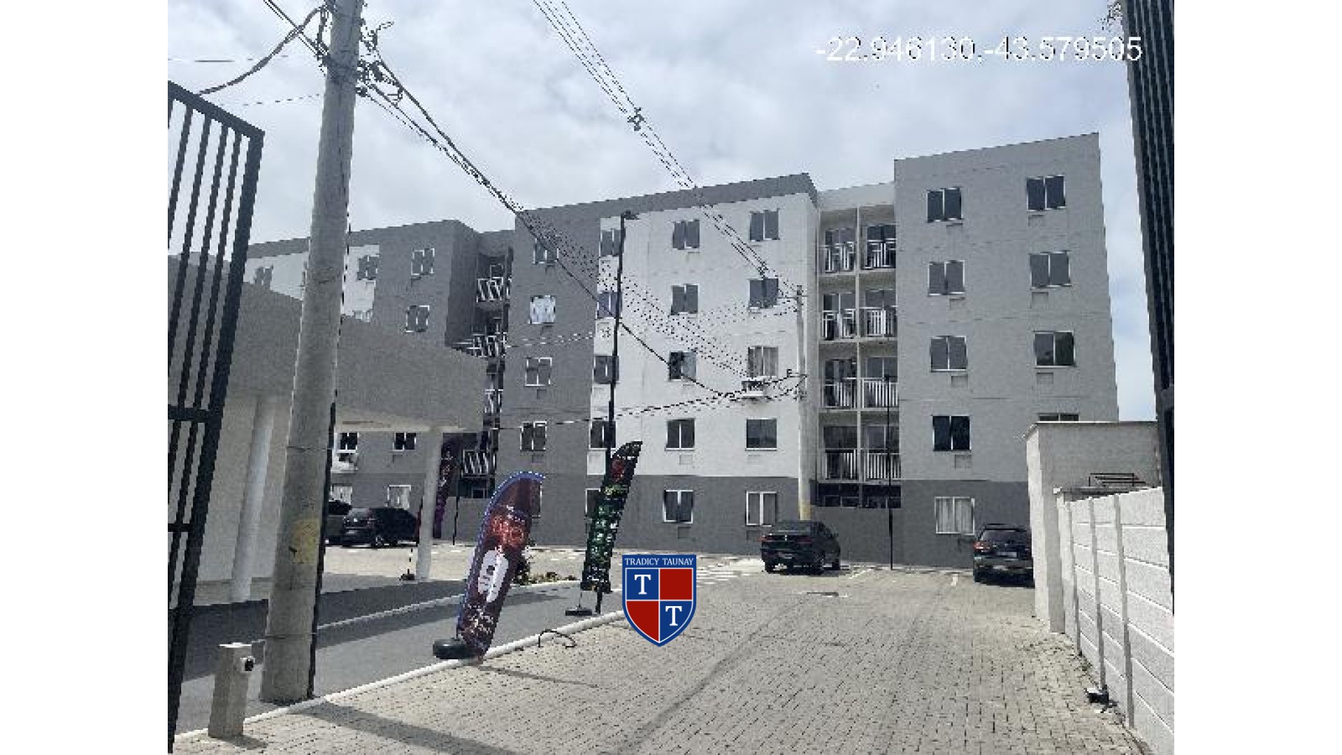 APARTAMENTO em GUARATIBA