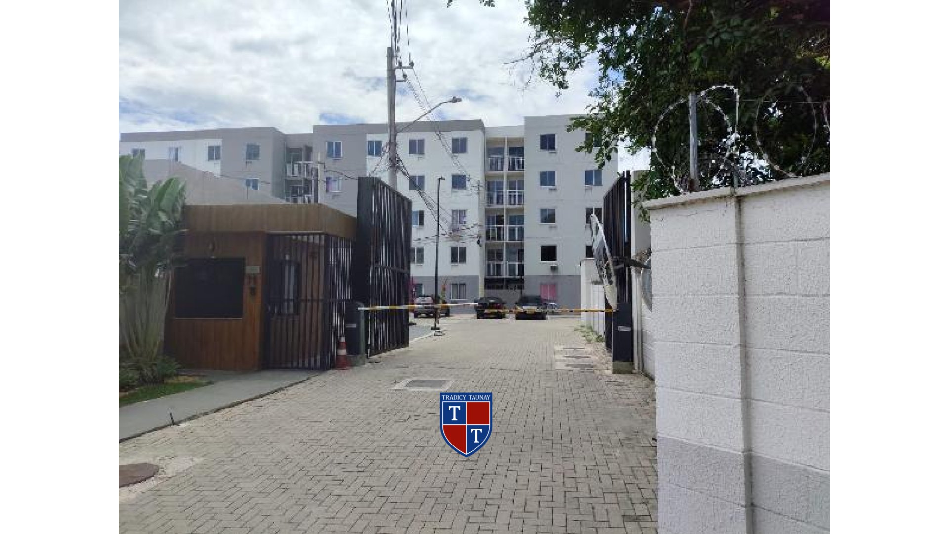 Foto 1 de APARTAMENTO em GUARATIBA, RIO DE JANEIRO/RJ - Imóvel Retomado CAIXA Ref 1787701982409