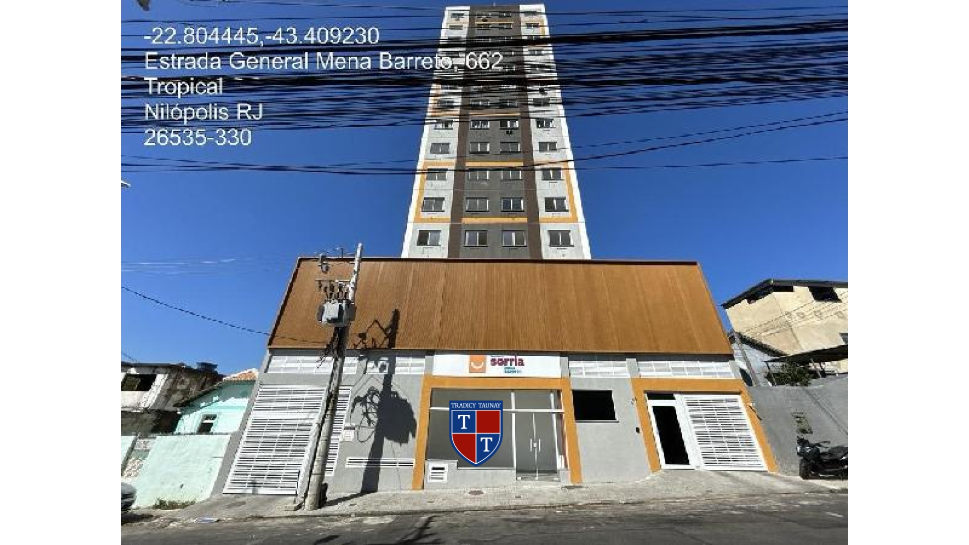 APARTAMENTO em CENTRO