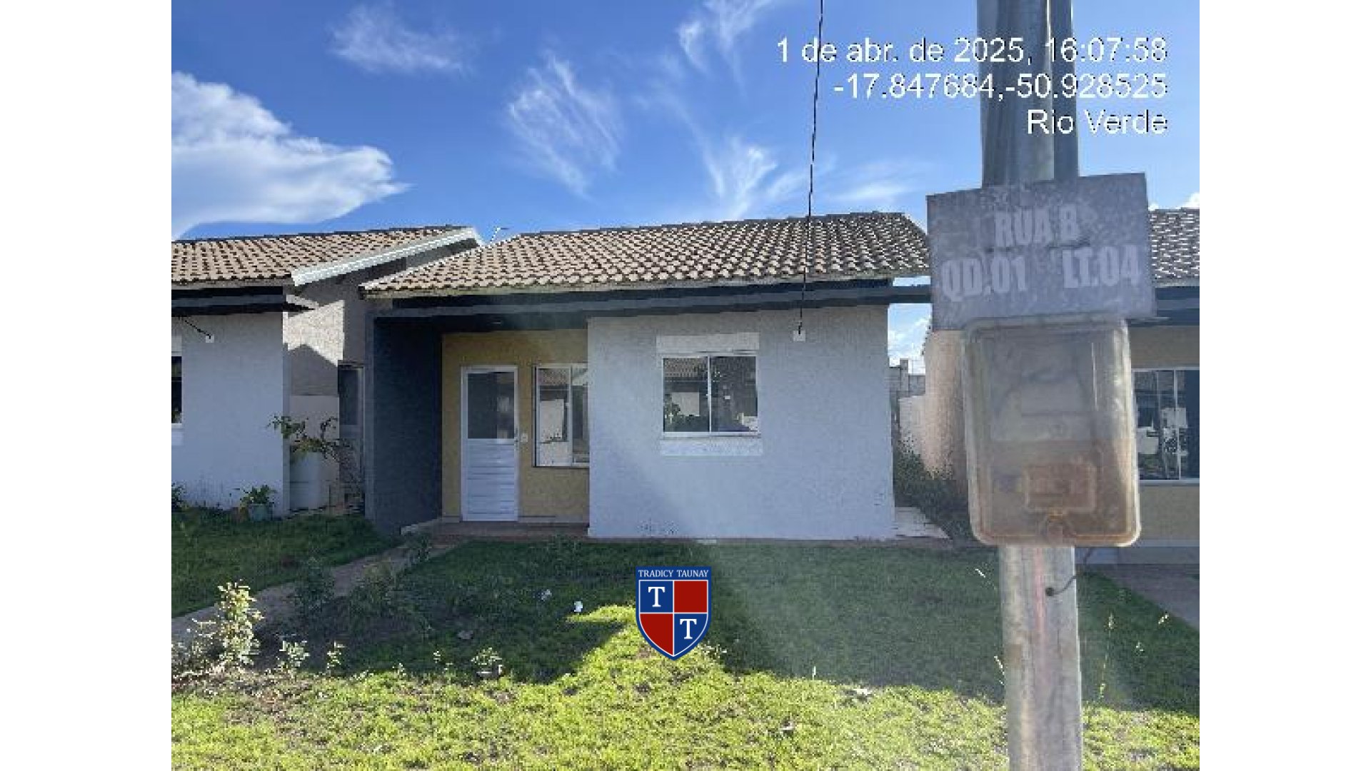 Foto 1 de CASA em CONJUNTO RESIDENCIAL DE CASAS FLAMBOYANT - Imóvel Retomado Caixa