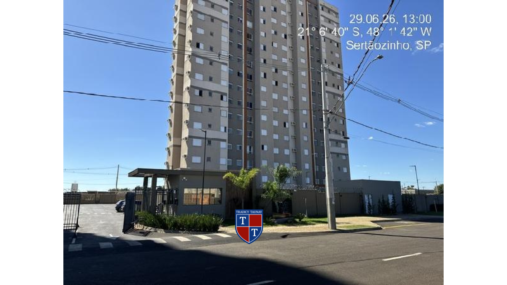 APARTAMENTO em JARDIM TERRAS DE SANTA ELISA III