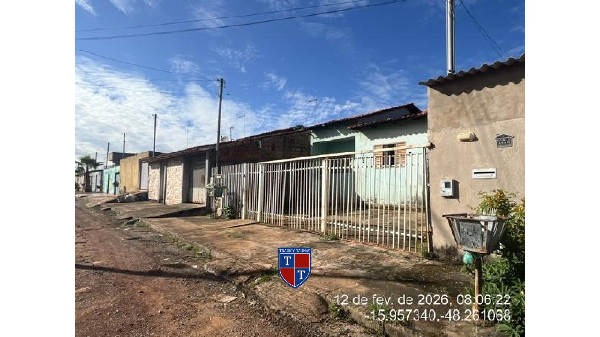 Foto 1 de CASA em VILA MONTES CLAROS II - Imóvel Retomado Caixa