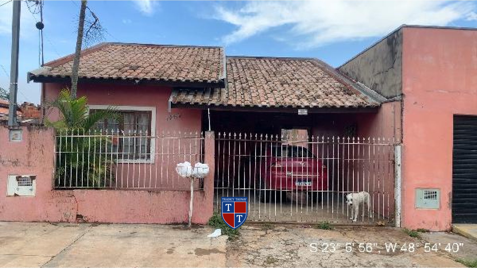 Foto 1 de CASA em VILA MARTINS III - Imóvel Retomado Caixa