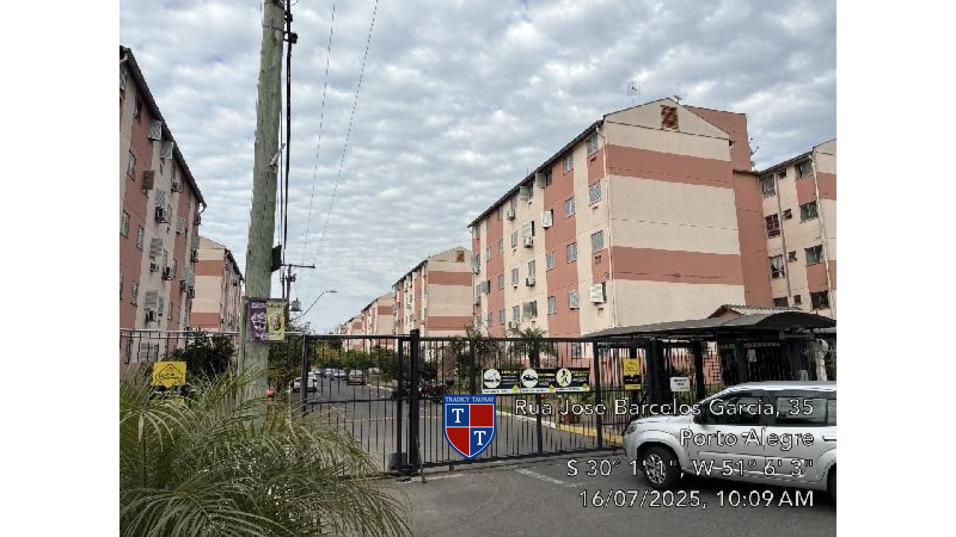 Foto 1 de APARTAMENTO em RUBEM BERTA - Imóvel Retomado Caixa