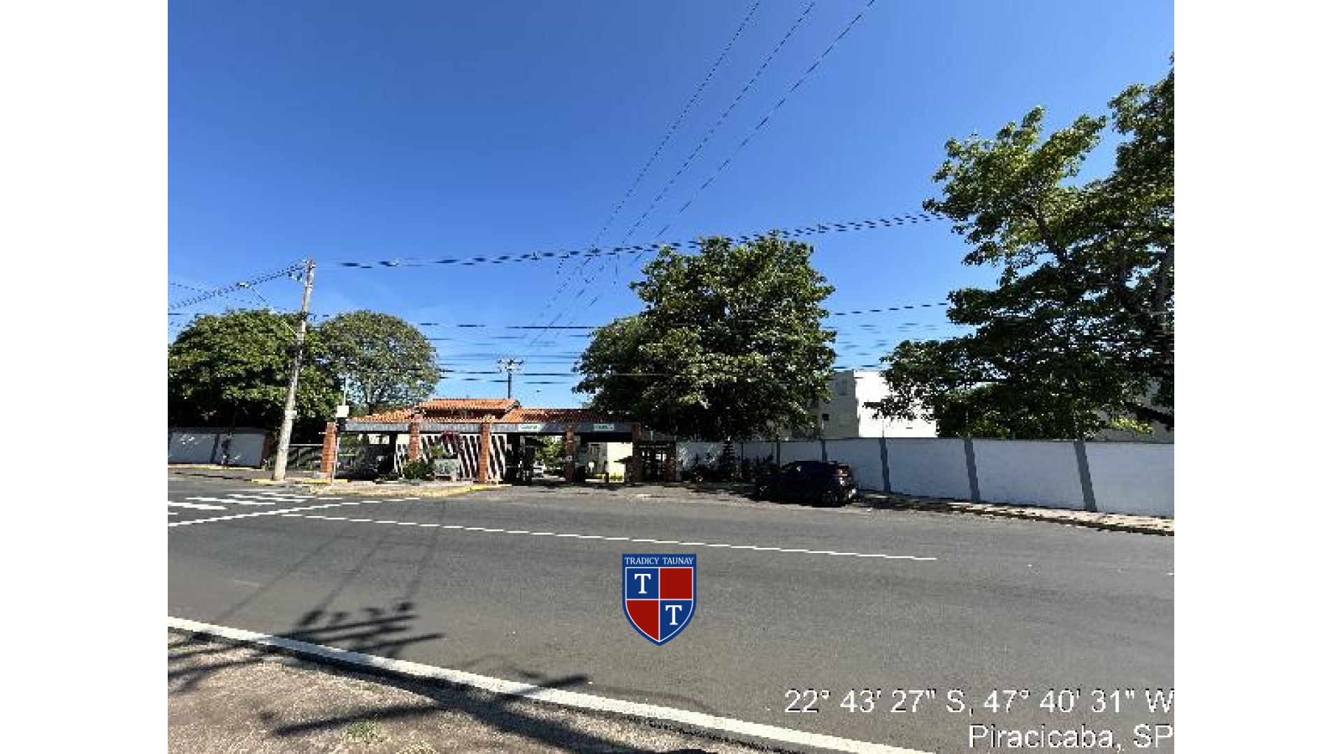 APARTAMENTO em GLEBAS CALIFORNIA