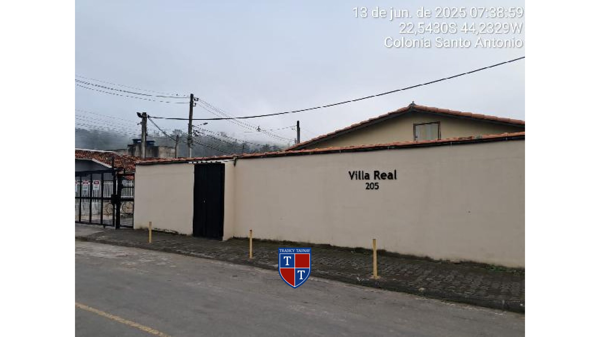 Foto 1 de CASA em COLONIA SANTO ANTONIO - Imóvel Retomado Caixa