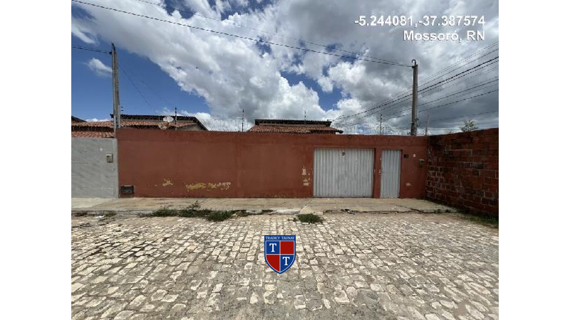 Foto 1 de CASA em ITAPETINGA - Imóvel Retomado Caixa