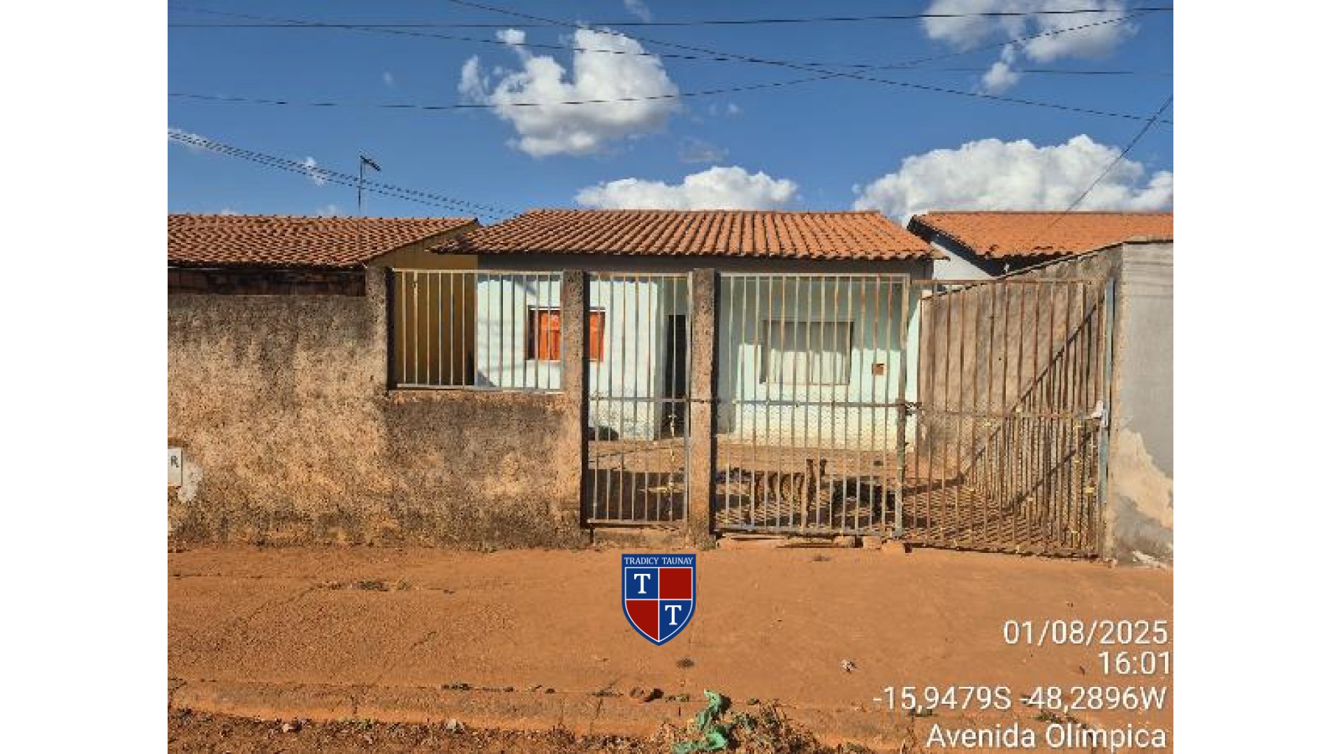 Foto 1 de CASA em FAZENDA CAPOEIRINHA - Imóvel Retomado Caixa