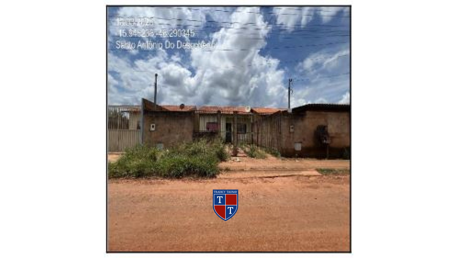 Foto 1 de CASA em FAZENDA CAPOEIRINHA - Imóvel Retomado Caixa