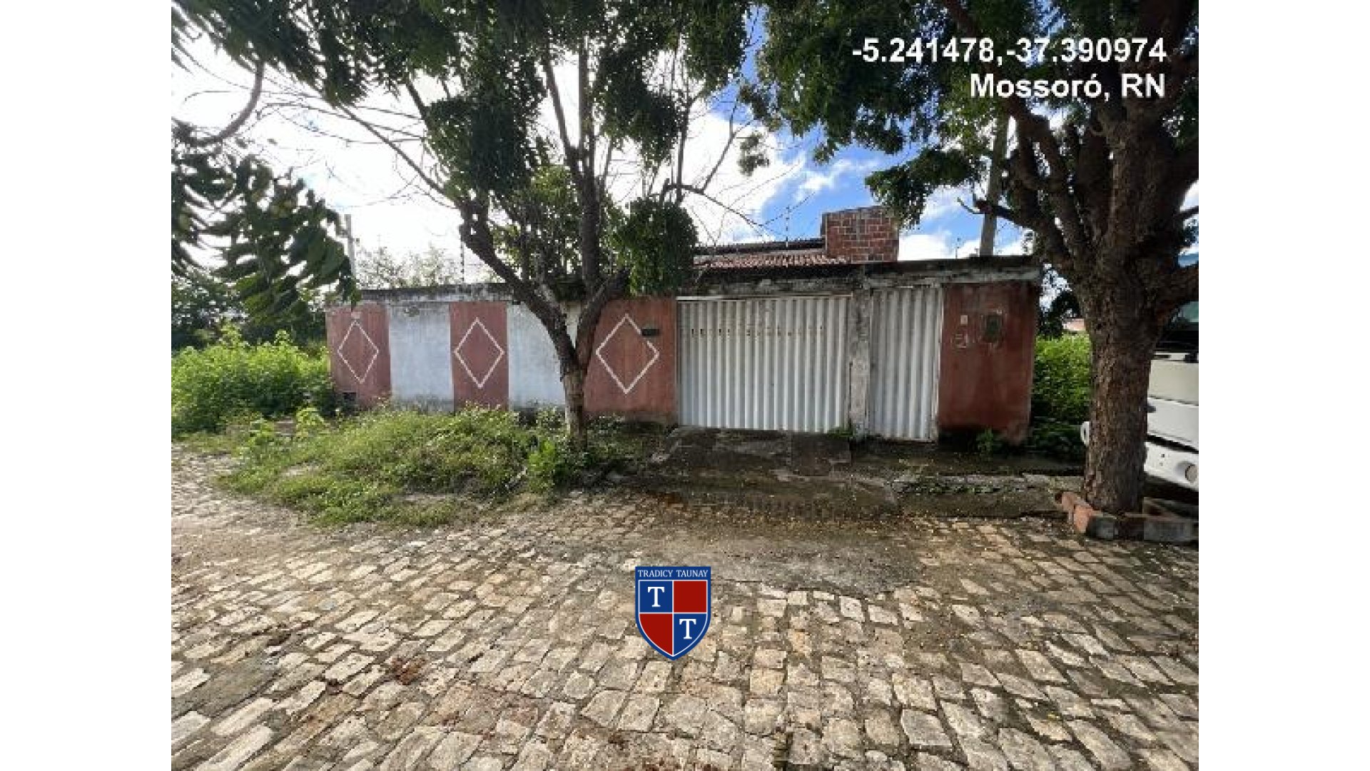 Foto 1 de CASA em ITAPETINGA - Imóvel Retomado Caixa