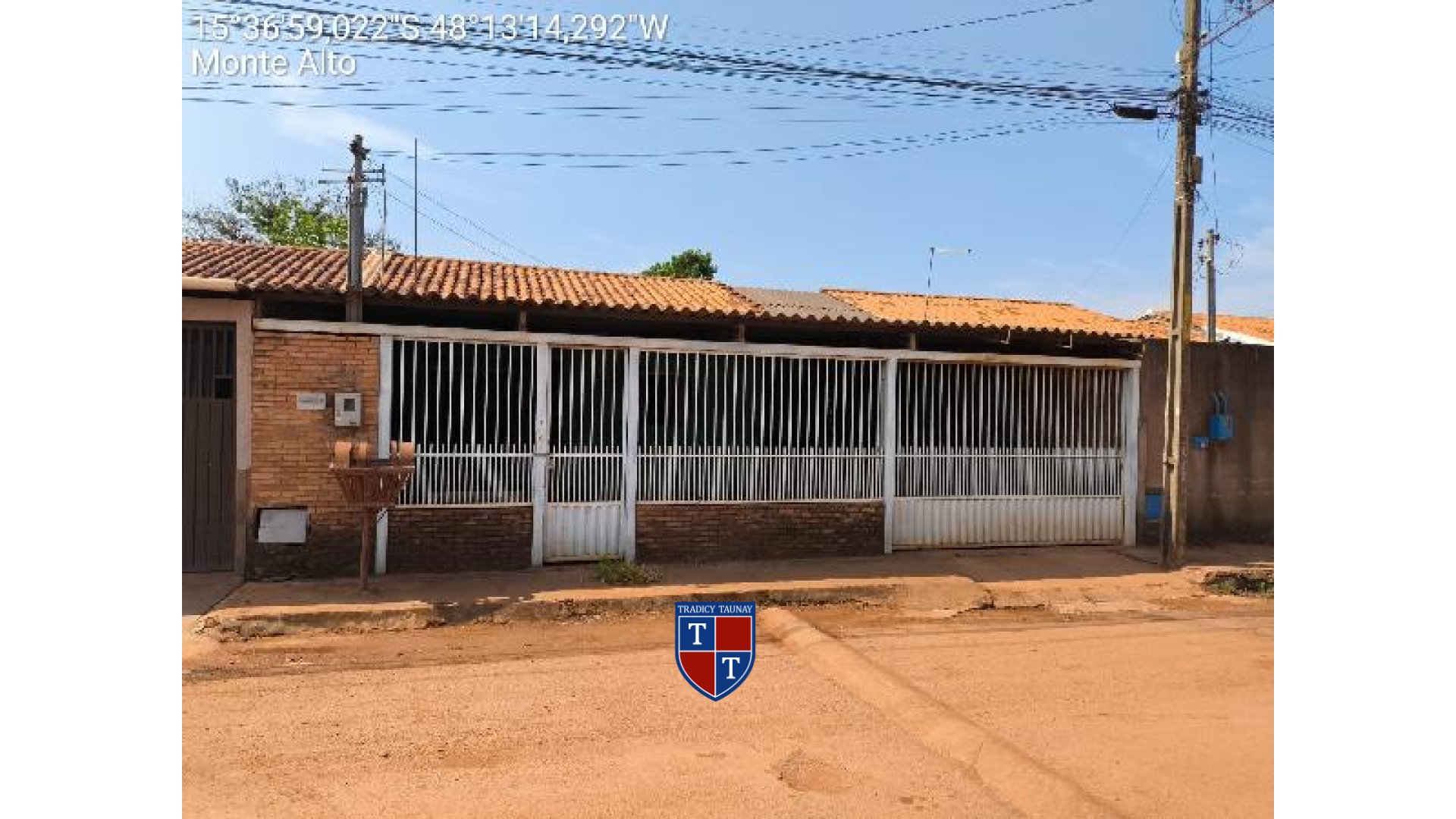 Foto 1 de CASA em OURO VERDE - Imóvel Retomado Caixa