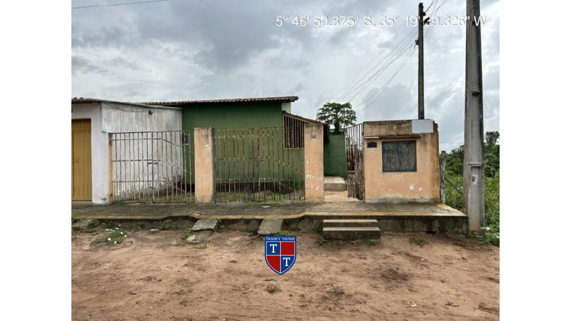 Foto 1 de CASA em SANTA TEREZINHA - Imóvel Retomado Caixa