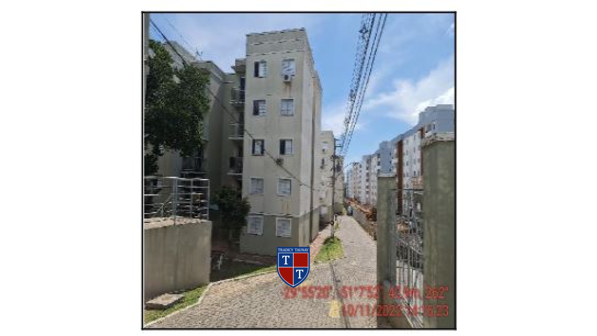 APARTAMENTO em OLARIA
