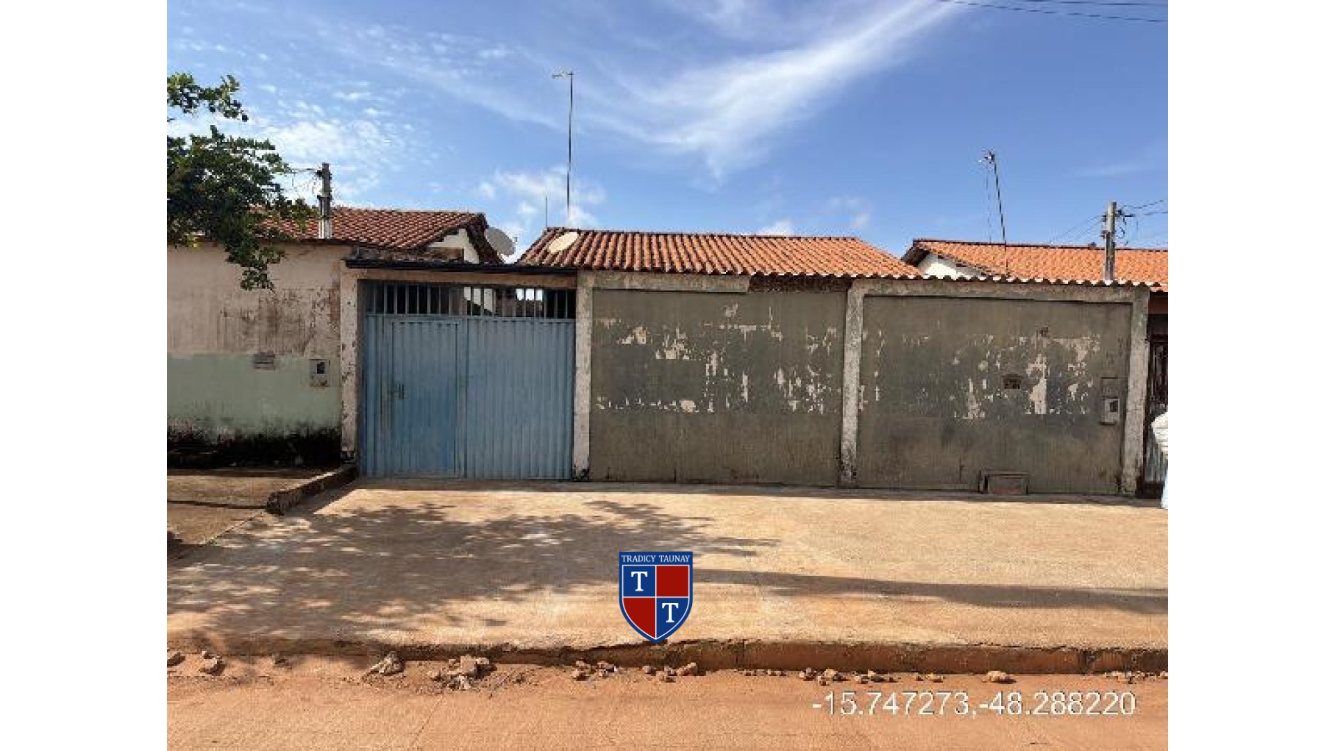 Foto 1 de CASA em PARQUE DA BARRAGEM SETOR 12 - Imóvel Retomado Caixa