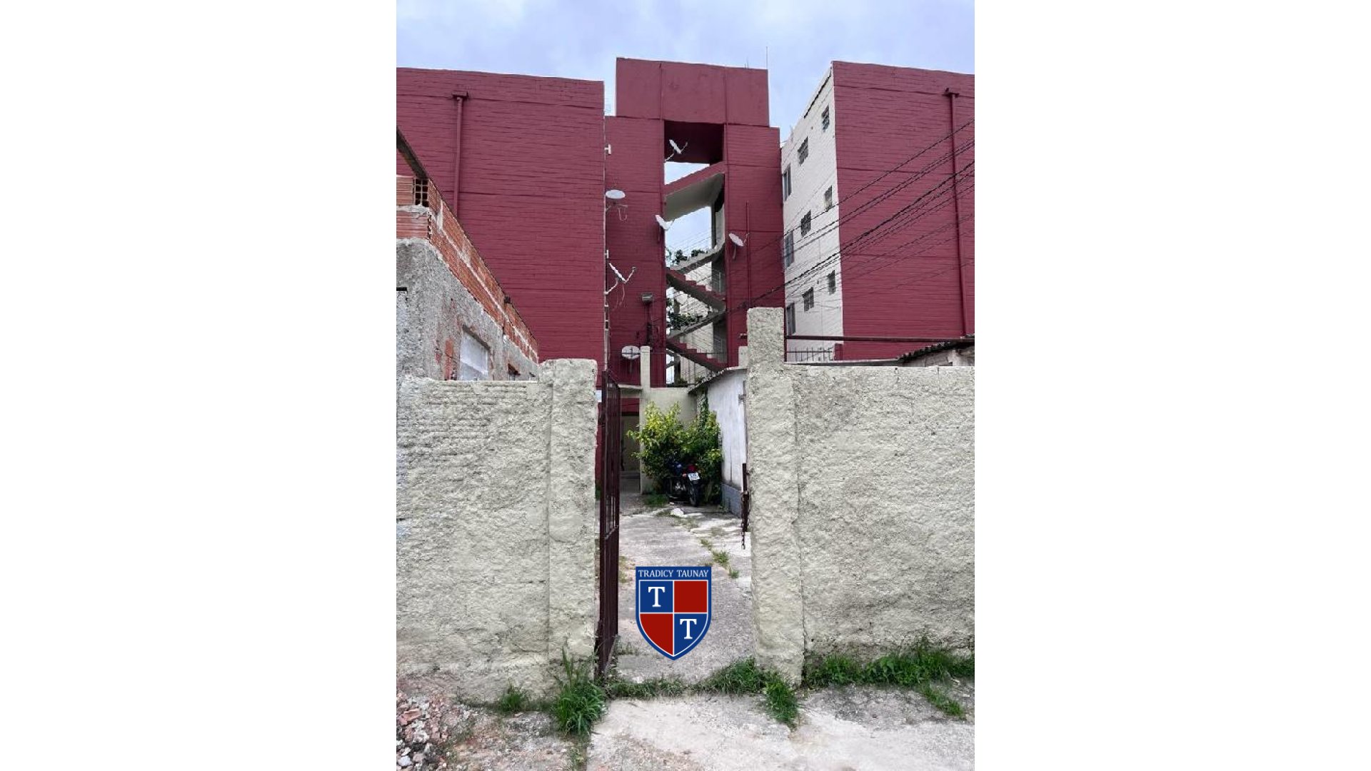 Foto 1 de APARTAMENTO em CIDADE ALEGRIA - Imóvel Retomado Caixa