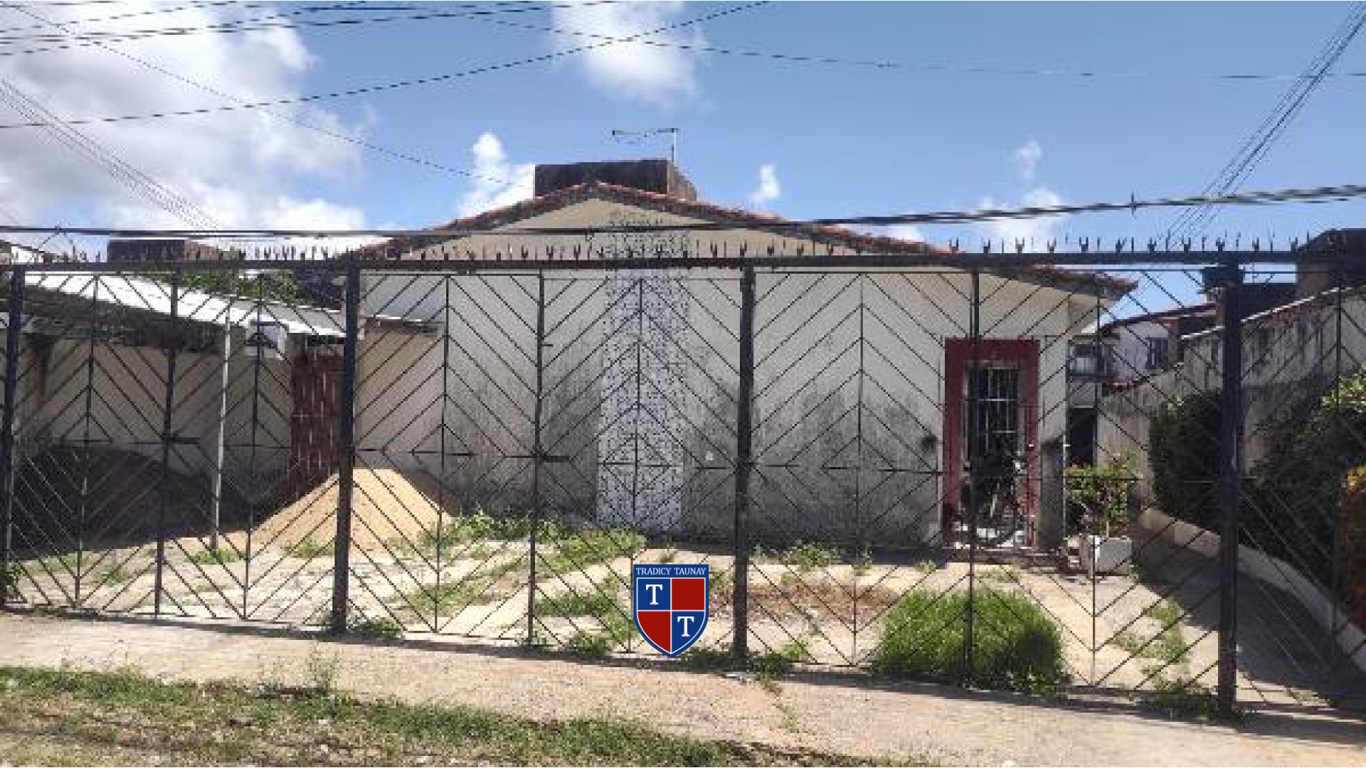 Foto 1 de CASA em PAU AMARELO - Imóvel Retomado Caixa