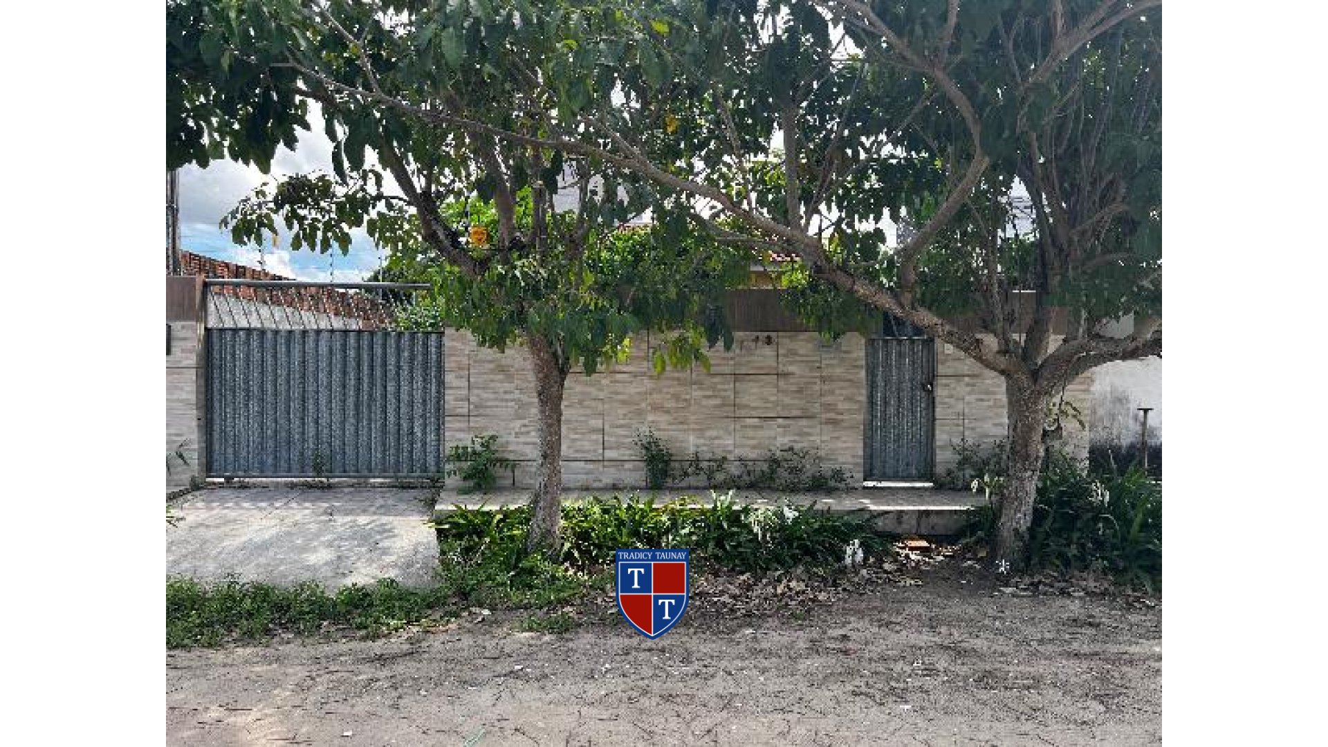 Foto 1 de CASA em PLANALTO SANTA RITA - Imóvel Retomado Caixa