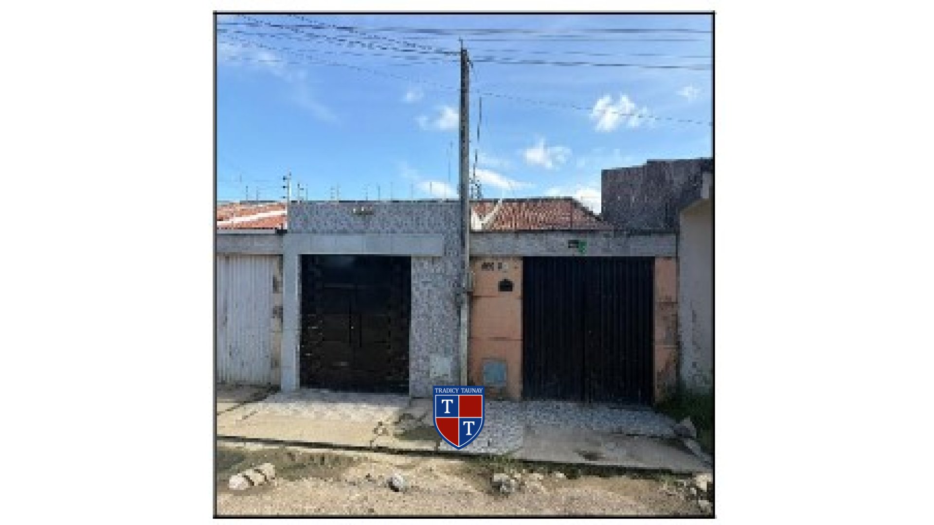 Foto 1 de CASA em JARDIM BANDEIRANTES - Imóvel Retomado Caixa