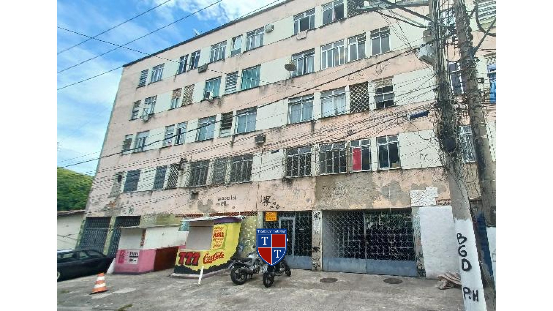 APARTAMENTO em PENHA CIRCULAR