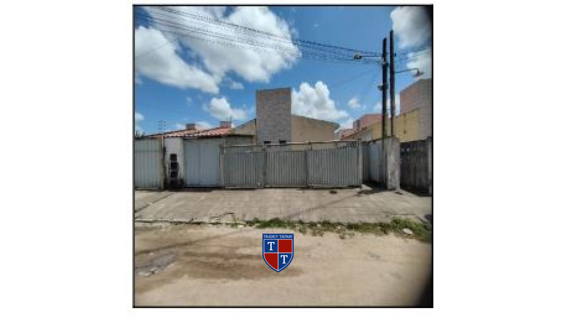 CASA em LT VALE STA RITA I