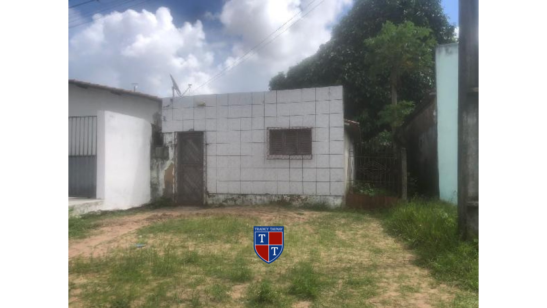 Foto 1 de CASA em GUAJIRU - Imóvel Retomado Caixa
