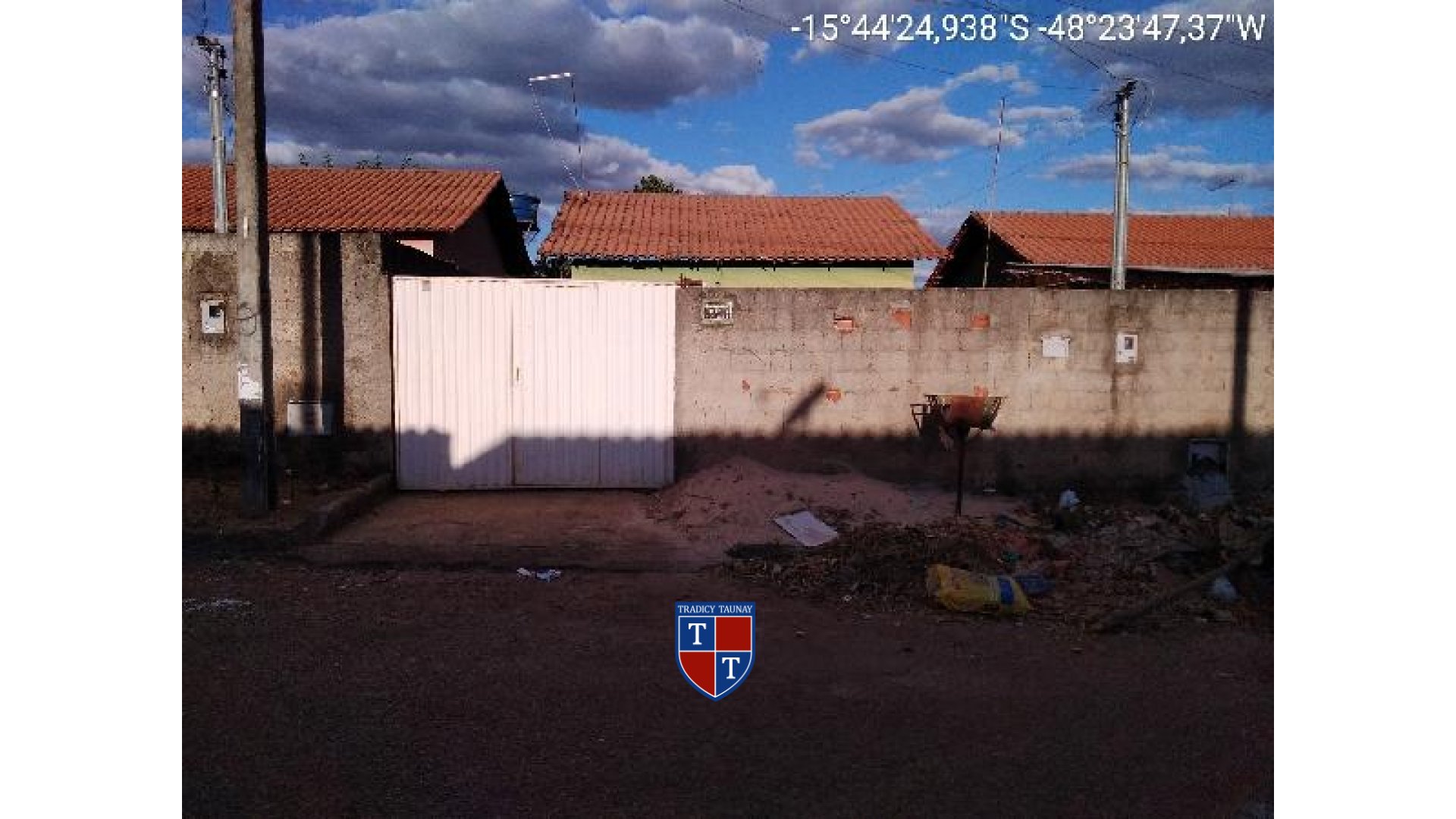 Foto 1 de CASA em GIRASSOL - Imóvel Retomado Caixa