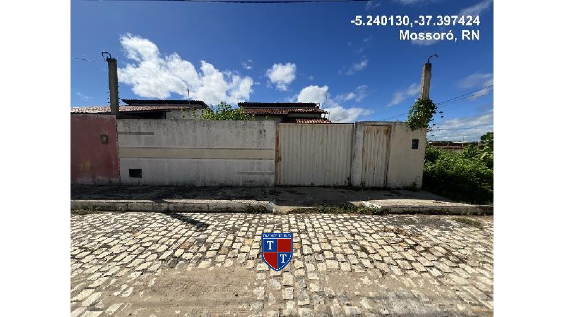 Foto 1 de CASA em ITAPETINGA - Imóvel Retomado Caixa