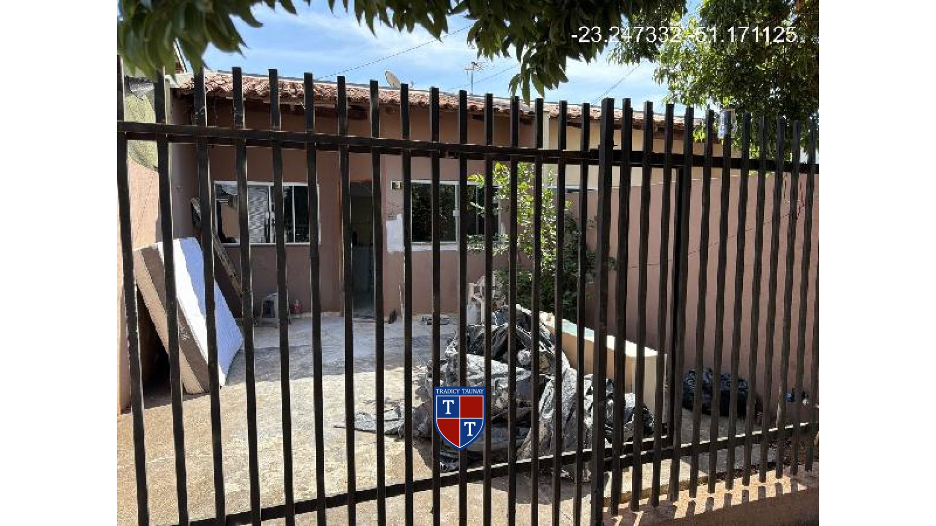 Foto 1 de CASA em JARDIM PARIS - Imóvel Retomado Caixa