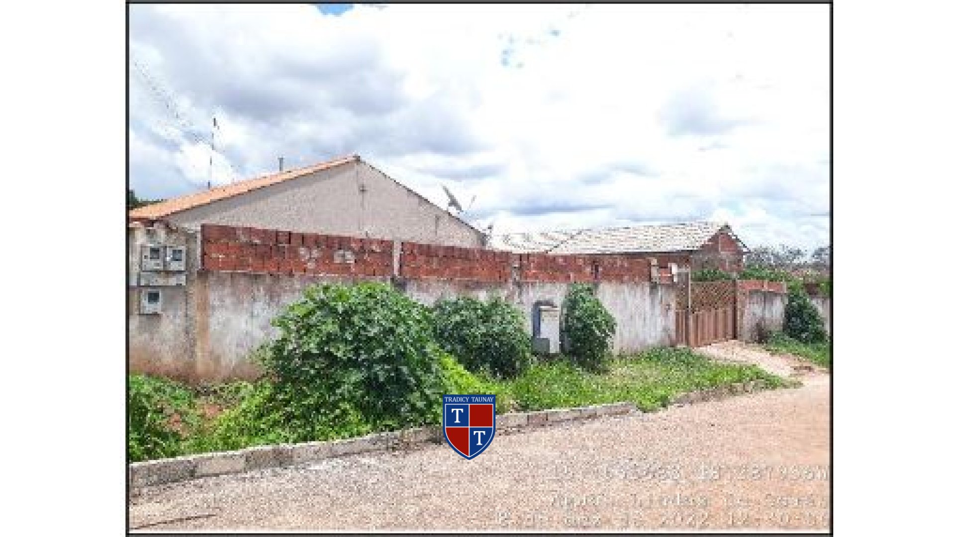 Foto 1 de CASA em PARQUE DA BARRAGEM SETOR 12 - Imóvel Retomado Caixa