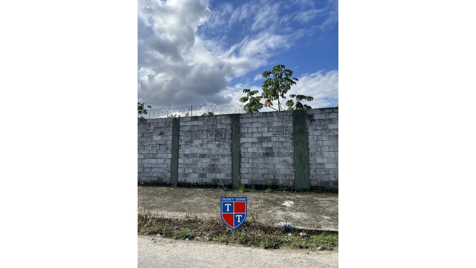 Foto 1 de PREDIO em JARDIM PRAIA GRANDE - Imóvel Retomado Caixa