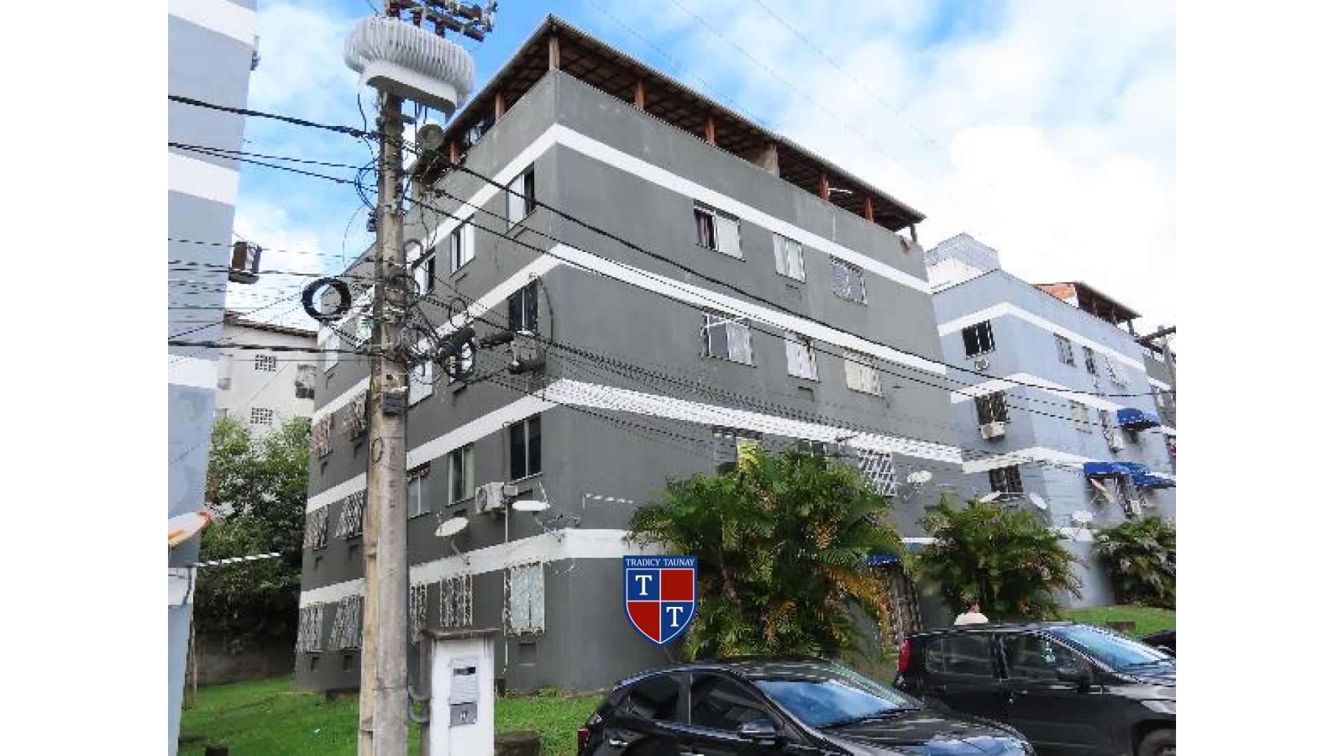 APARTAMENTO em PONTO CERTO