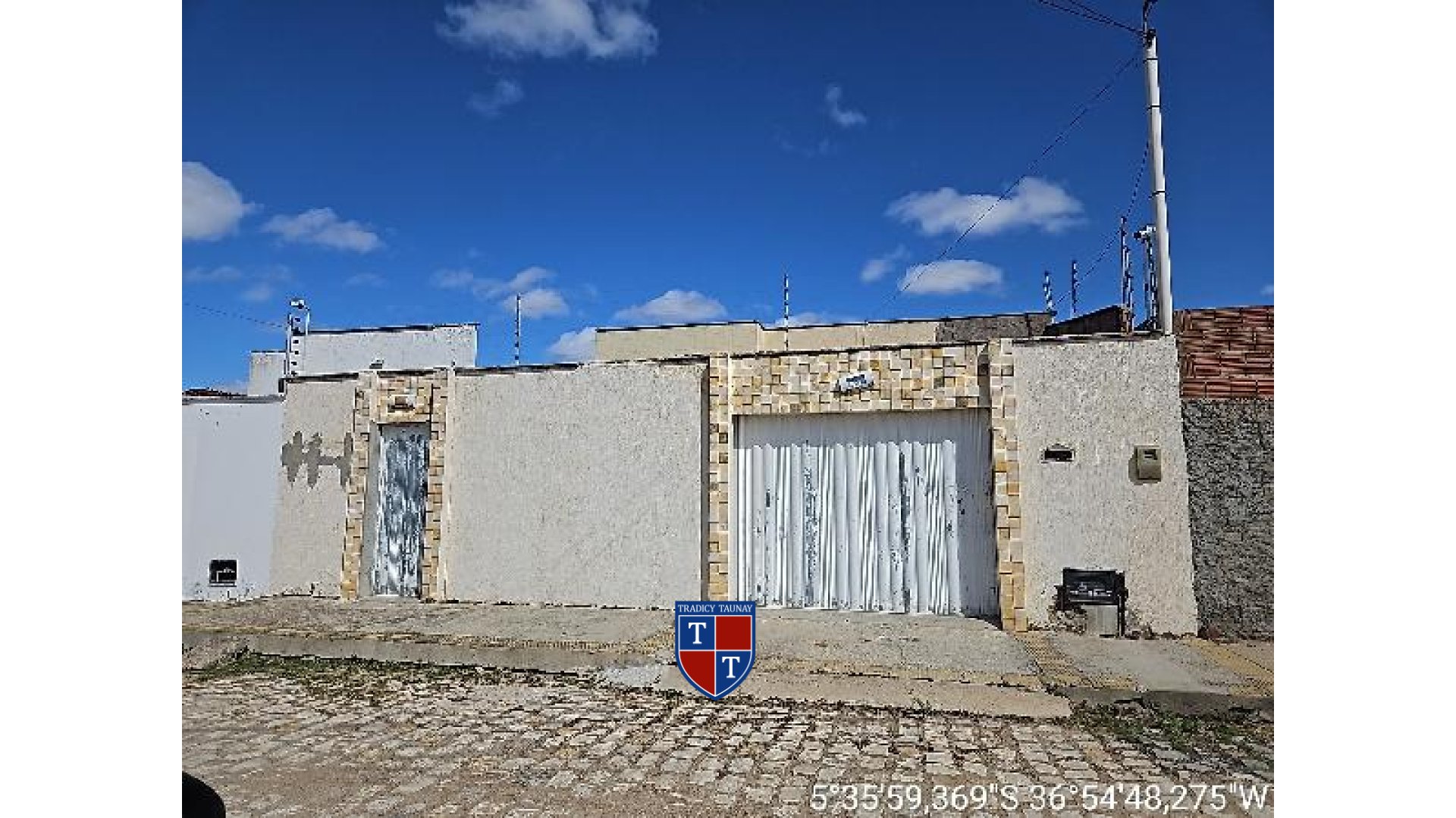 Foto 1 de CASA em QUINTA DO FAROL - Imóvel Retomado Caixa