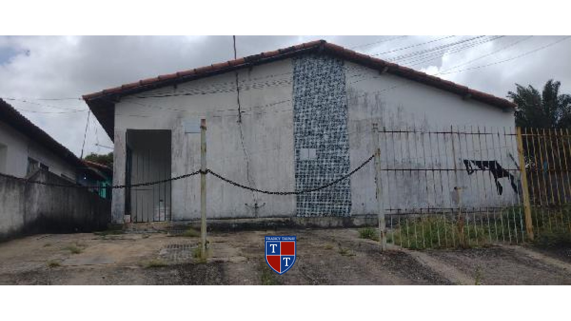 Foto 1 de CASA em CIDADE INDUSTRIAL DE - Imóvel Retomado Caixa