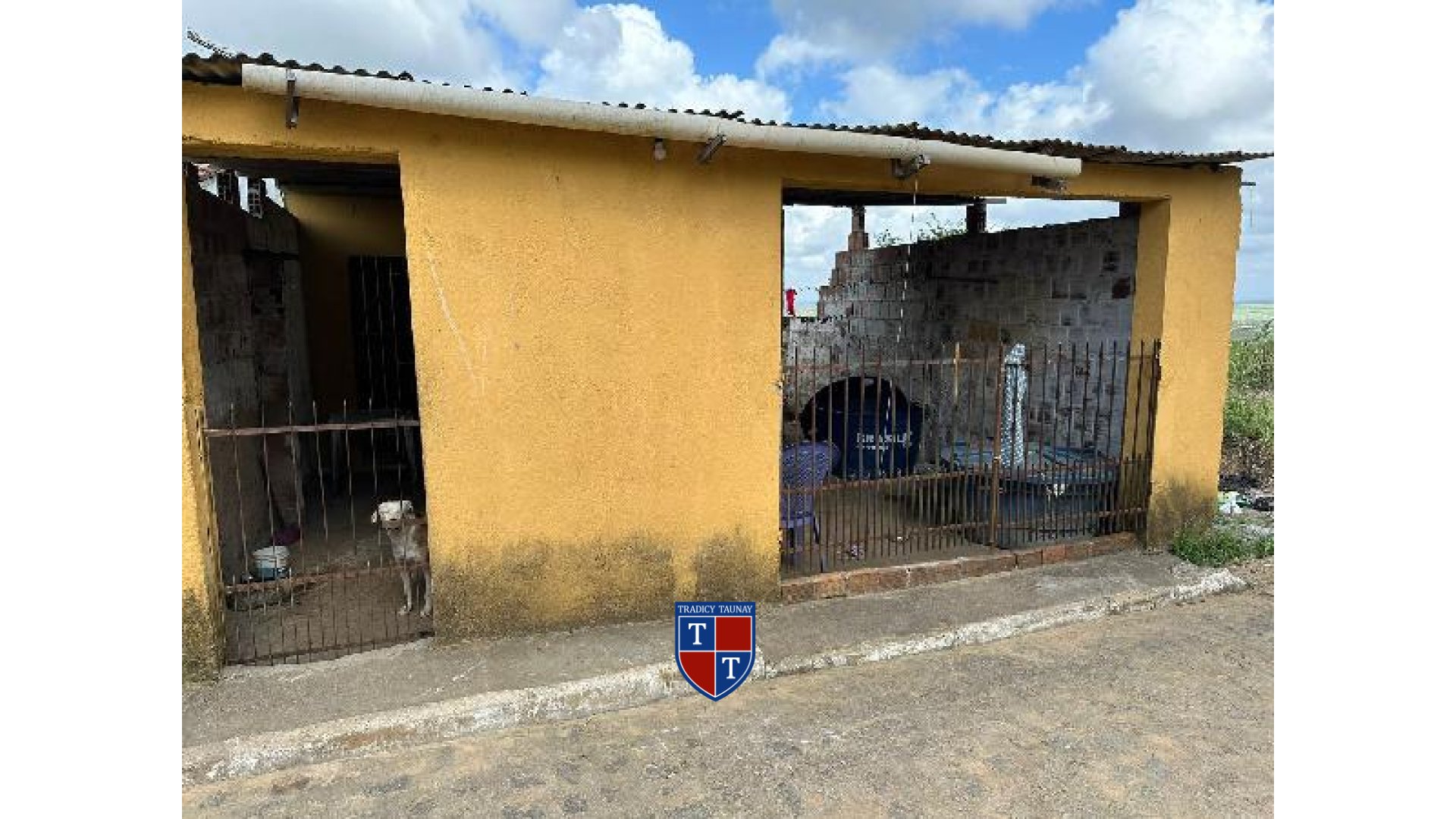 Foto 1 de CASA em LOTEAMENTO NOVA CHA - Imóvel Retomado Caixa