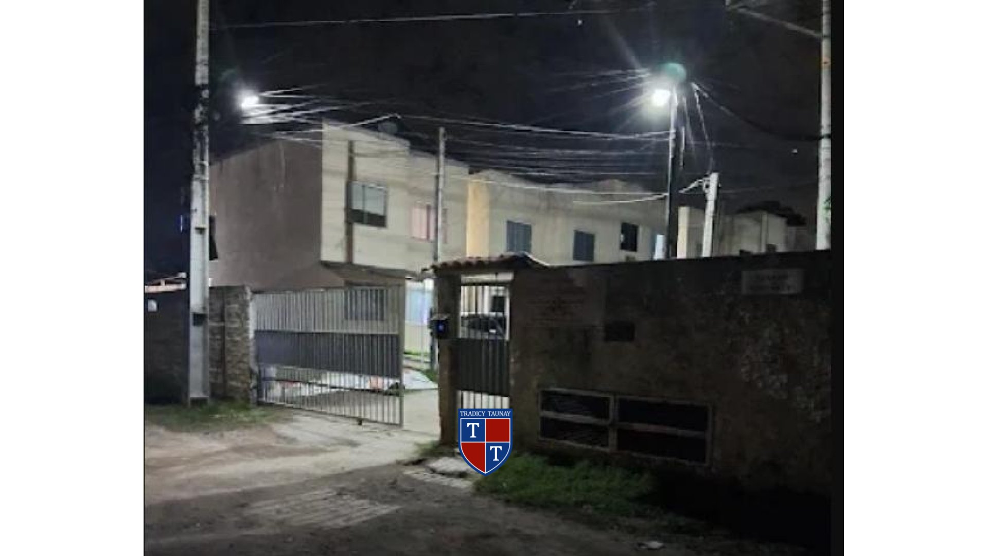 APARTAMENTO em MARAMBAIA