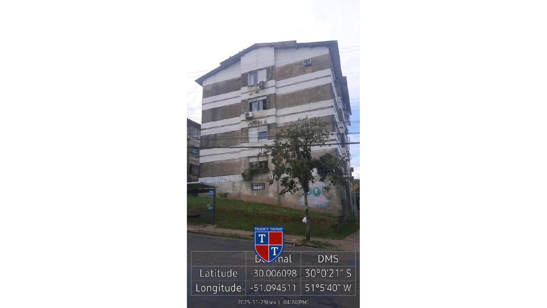 Foto 1 de APARTAMENTO em RUBEM BERTA - Imóvel Retomado Caixa