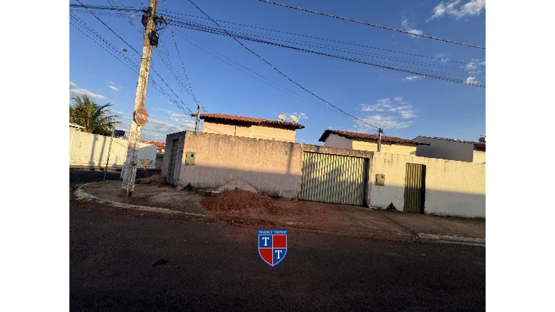 Foto 1 de CASA em PARQUE DOS VERDES, ARAGUARI/MG - Imóvel Retomado CAIXA Ref 8444411640004