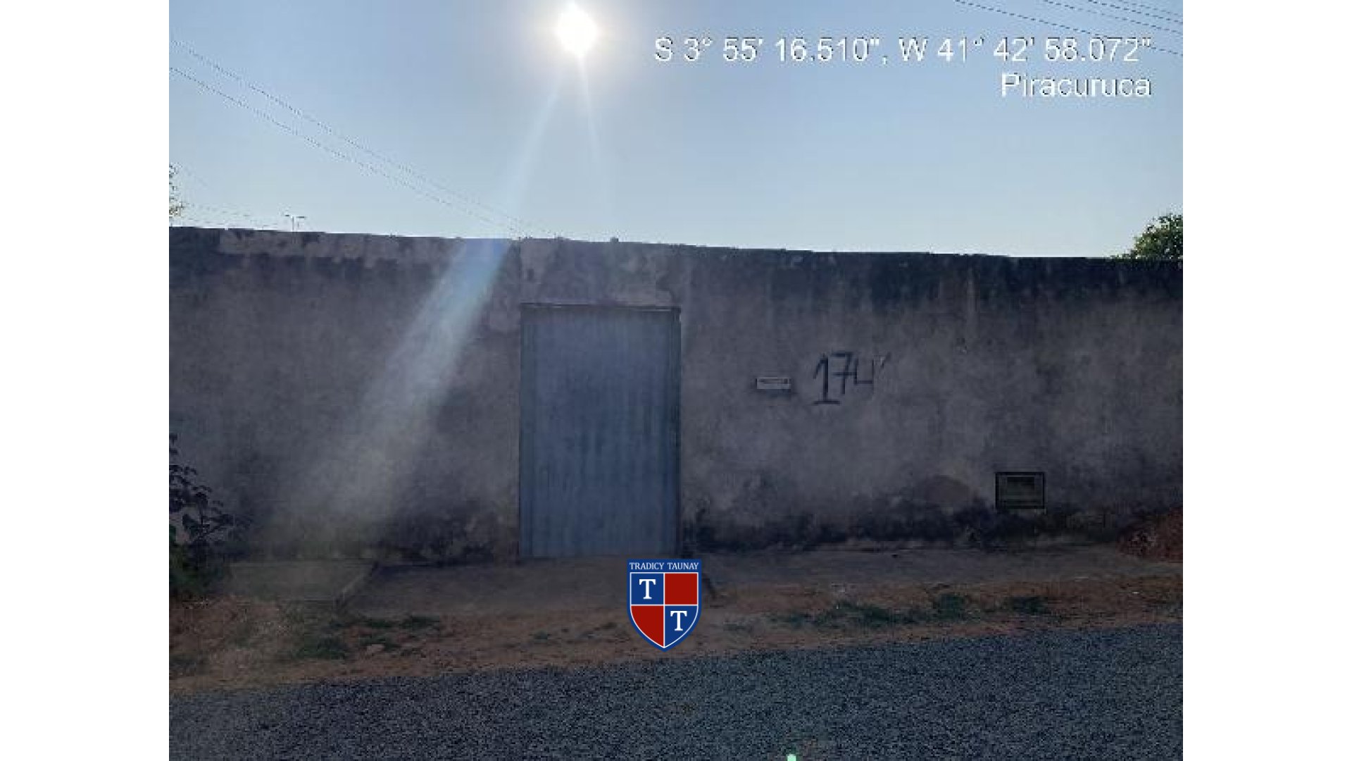 CASA em BAIXA DA EMA