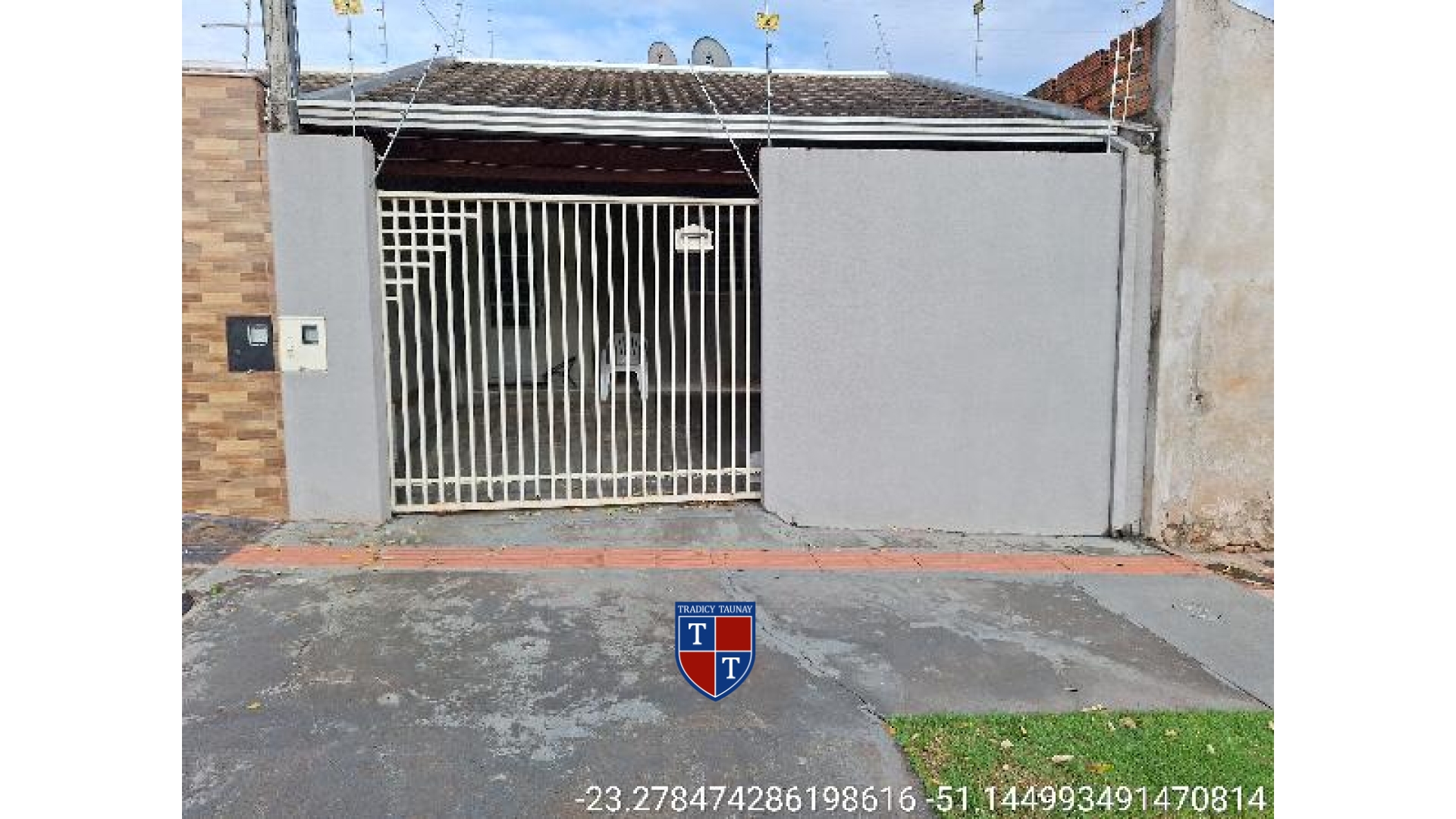 Foto 1 de CASA em JARDIM MOEMA, LONDRINA/PR - Imóvel Retomado CAIXA Ref 8444413727280