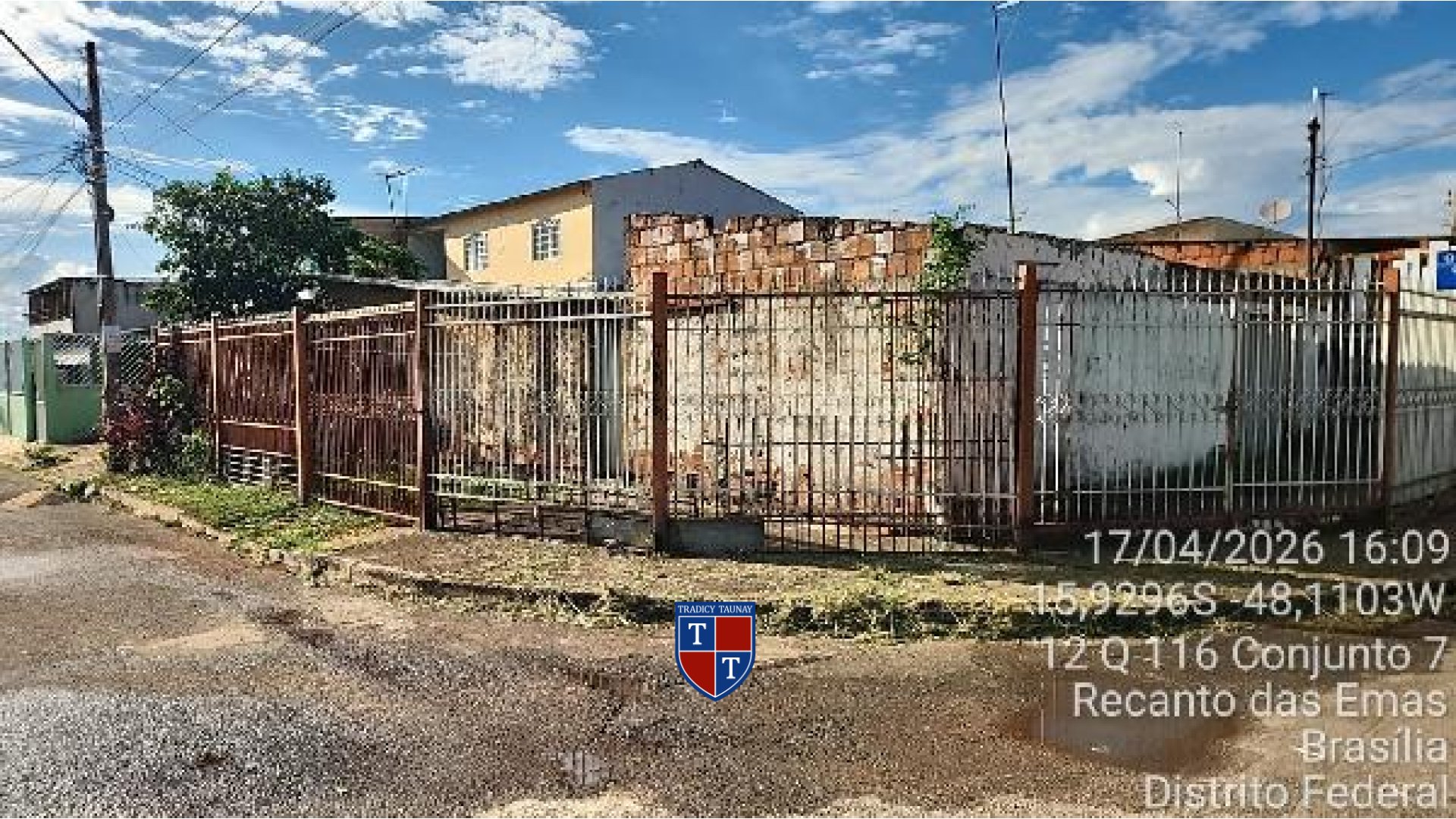 Foto 1 de CASA em RECANTO DAS EMAS - Imóvel Retomado Caixa