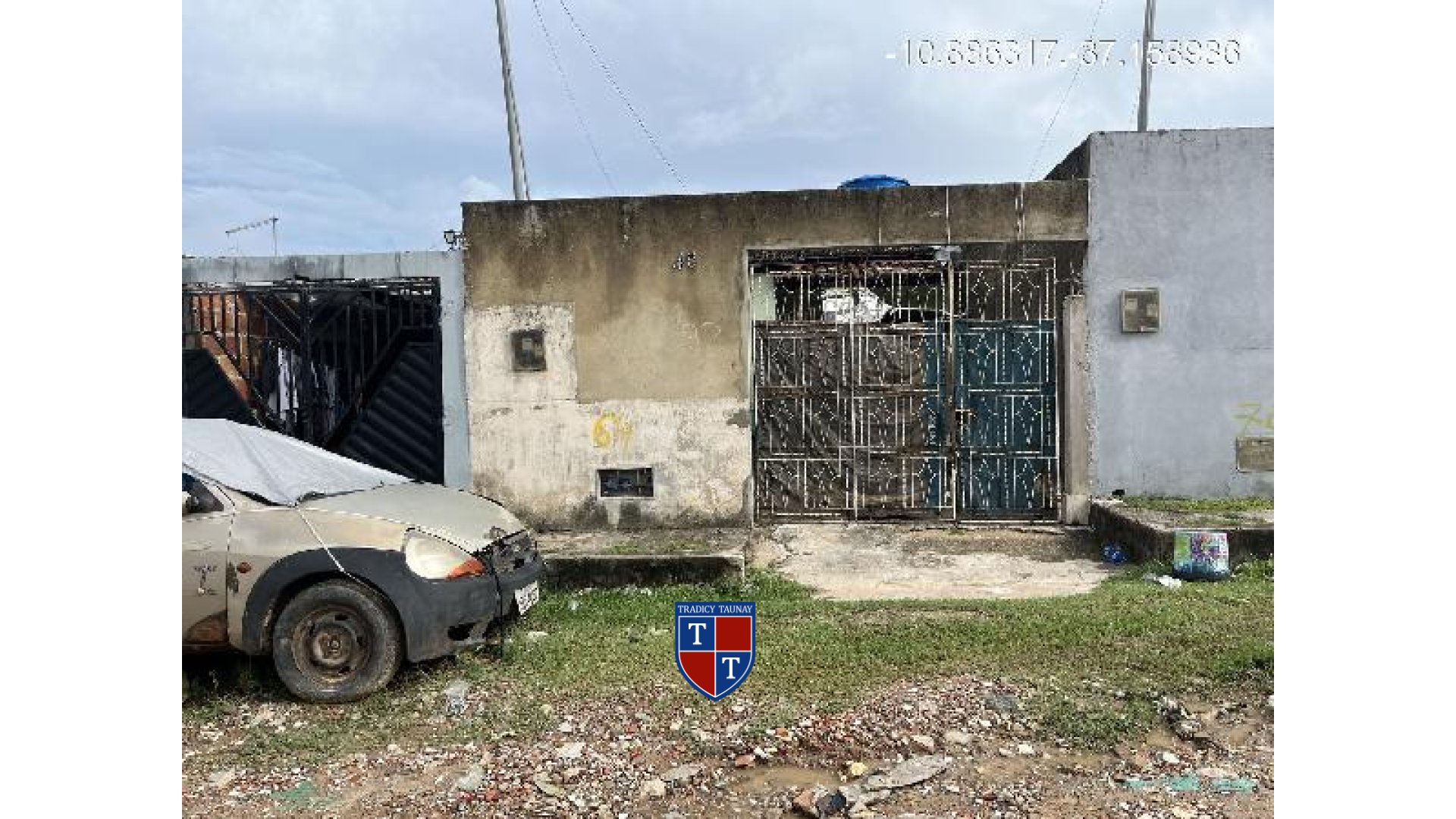 Foto 1 de CASA em COMPLEXO JARDIM - Imóvel Retomado Caixa