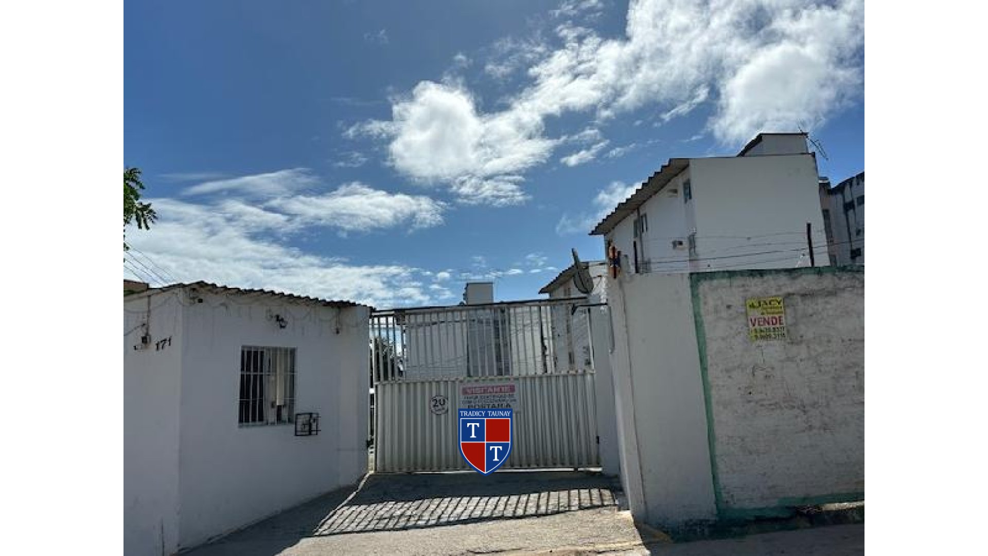 Foto 1 de APARTAMENTO em JARDIM ATLANTICO - Imóvel Retomado Caixa