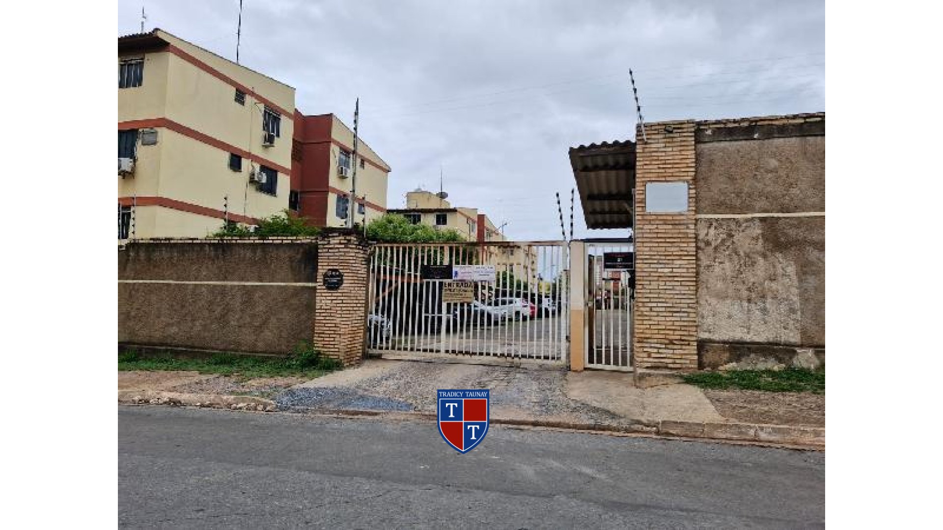 Foto 1 de APARTAMENTO em JARDIM PAIAGUAS - Imóvel Retomado Caixa