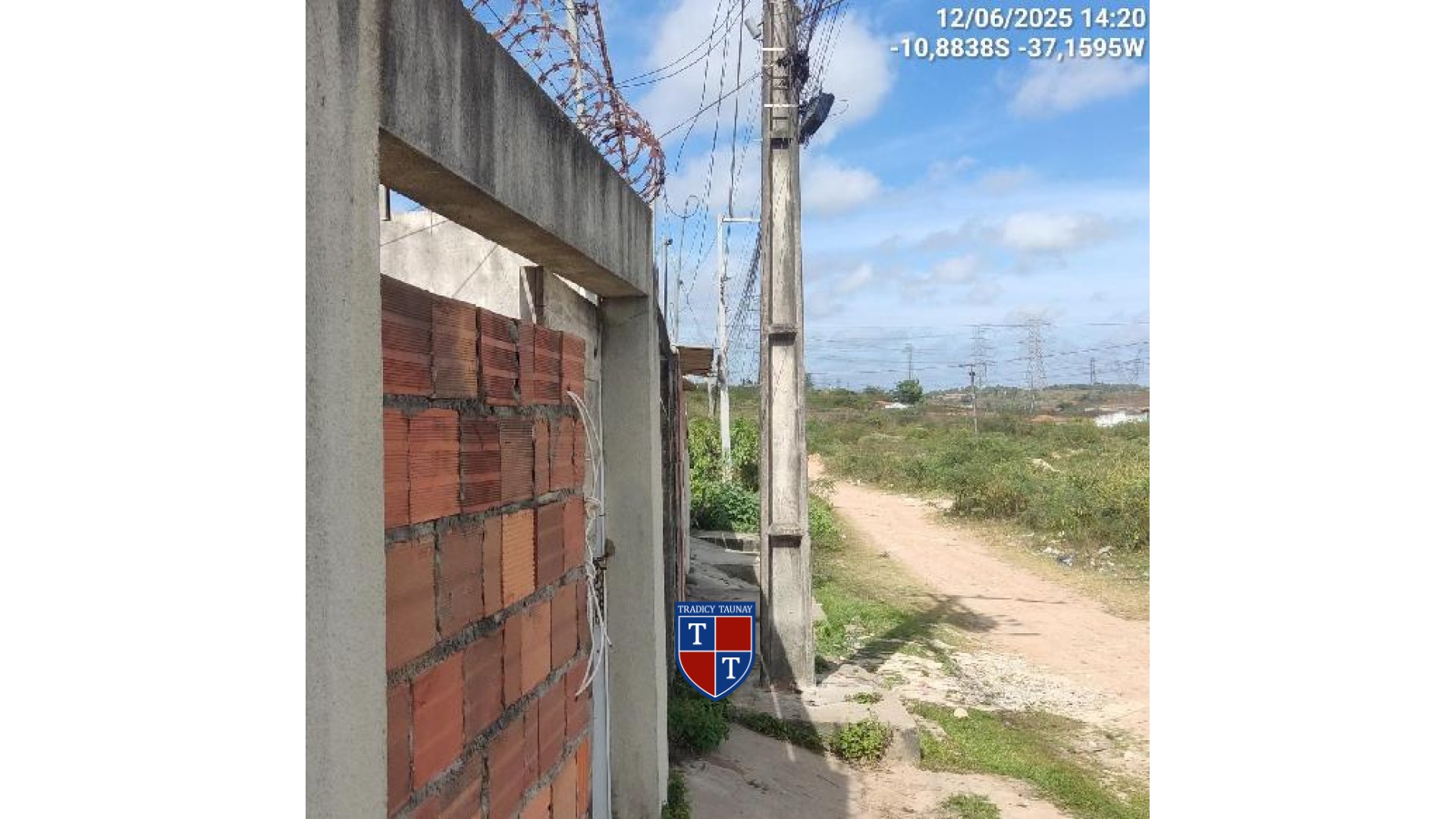 Foto 1 de CASA em SANTA INES - Imóvel Retomado Caixa