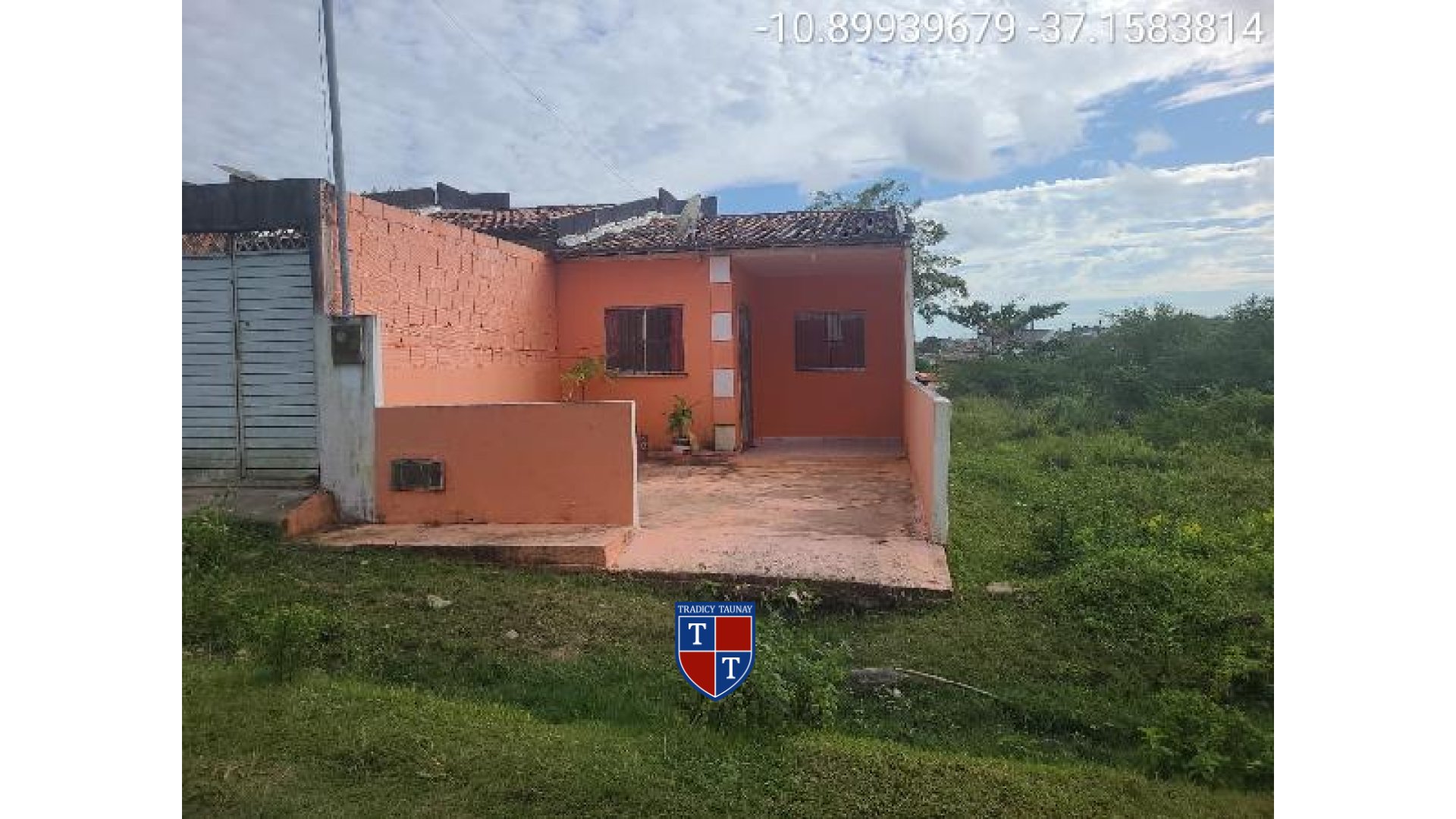 Foto 1 de CASA em COMPLEXO JARDIM - Imóvel Retomado Caixa