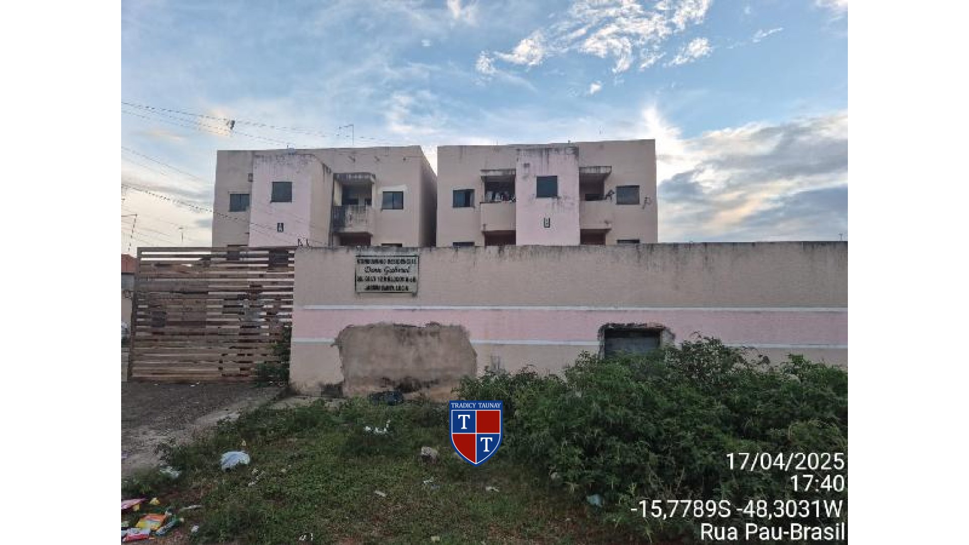 Foto 1 de APARTAMENTO em JARDIM SANTA LUCIA - Imóvel Retomado Caixa