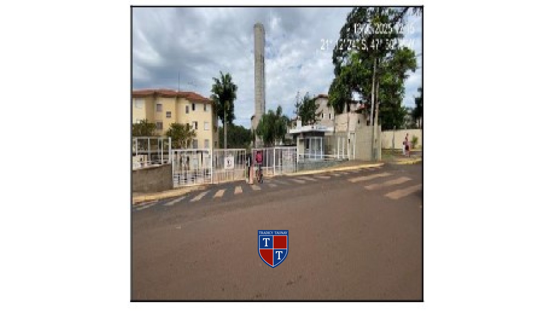 Foto 1 de APARTAMENTO em CONDOMINIO UIRAPURU - Imóvel Retomado Caixa