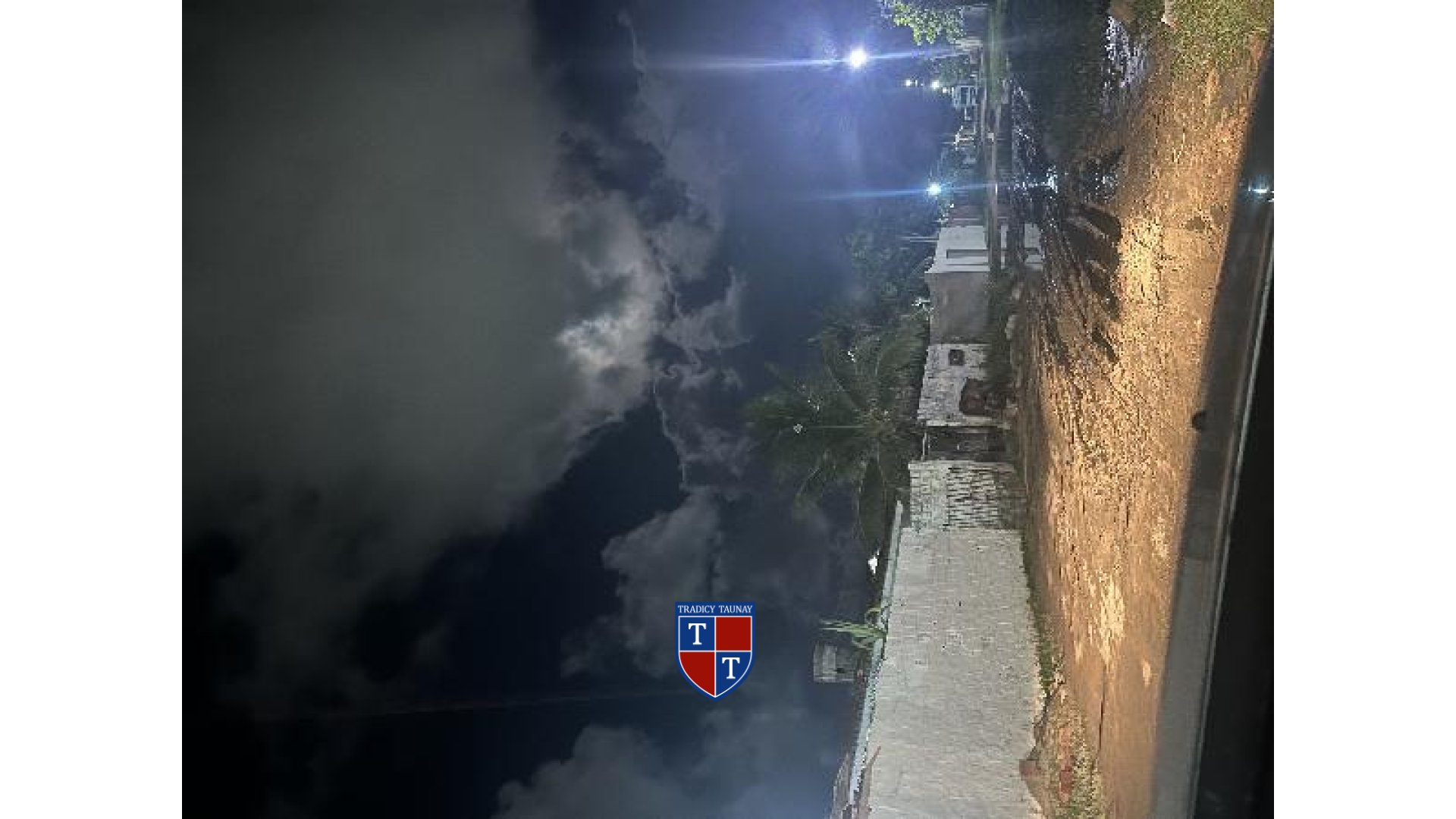 Foto 1 de CASA em PAU AMARELO - Imóvel Retomado Caixa
